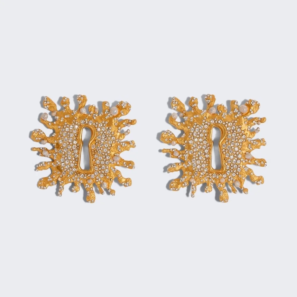 New schiaparelli inspired Key Hole Earrings - Picture 2 of 6